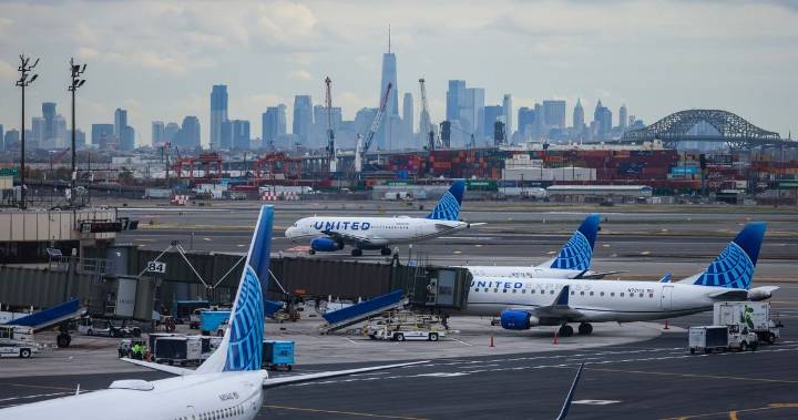 Government Shutdown: FAA Orders Reduction in U.S. Flights