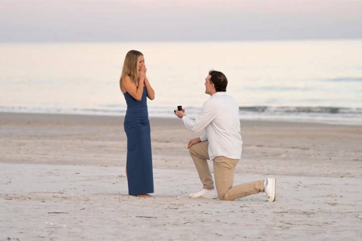 Toronto Blue Jays' Trey Yesavage gets engaged on a beach weeks after World Series