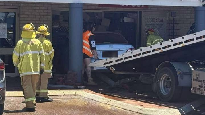 Quinns Rock: Car ploughs into shopping centre on Quinns Road