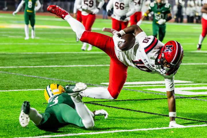 See photos as Midland Dow football hosts Orchard Lake St. Mary’s in D2 regional final