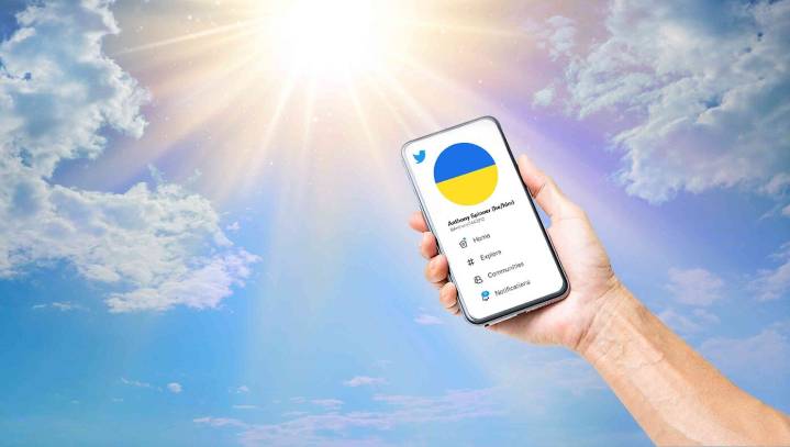 Man Tries To Get Into Heaven By Showing God Ukraine Flag In His Twitter Bio