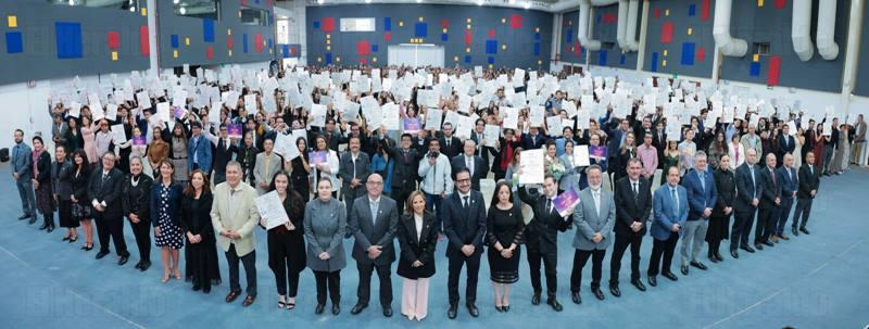 UAA celebra a 1,626 graduados