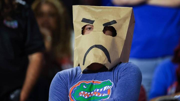 College football rankings: Florida nears rock bottom in Bottom 25