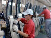 Confianza empresarial lleva 8 meses en terreno pesimista