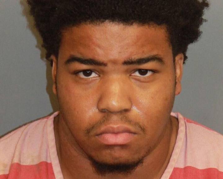 UAB football player accused of stabbing 2 teammates released from jail