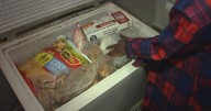 Lingering effects of government shutdown impacting low-income people in Philadelphia before holidays