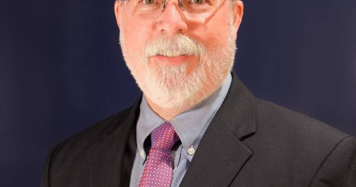 Thompson named SU's Dean of the College of Science, Technology, Engineering, Mathematics and Nursing