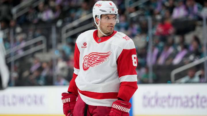Chiarot fined maximum for butt-ending in Red Wings game