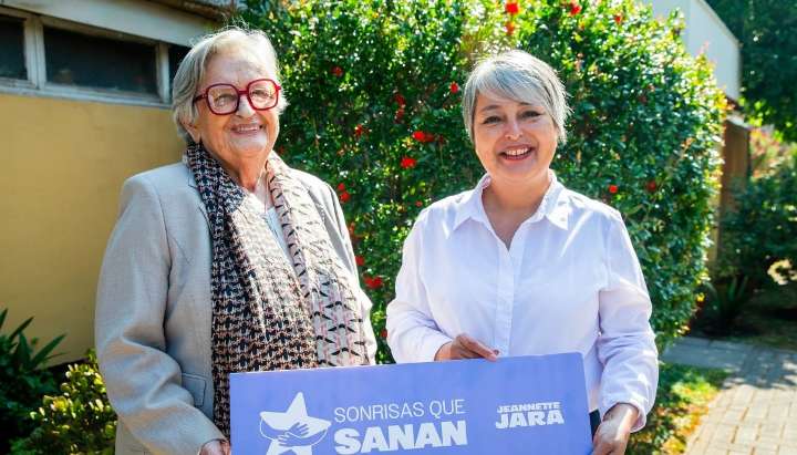 Tras cita con Michelle Bachelet: Jeannette Jara se reunió con la exprimera dama Luisa Durán