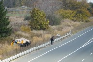 Driver dead, kids injured after school bus crash on Highway 401 near London, Ont.