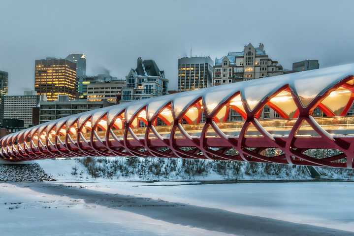 Winter weather set to barrel into Alberta, and Calgary will see snow
