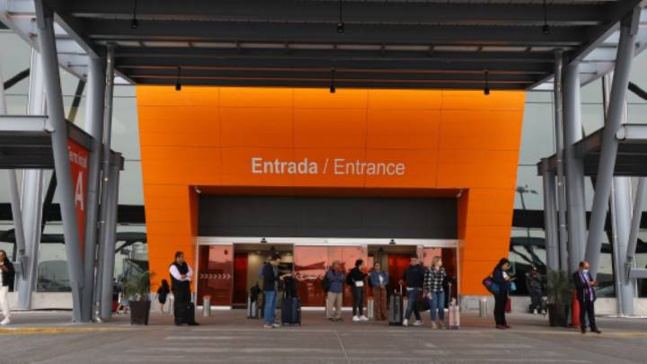Cierran terminal A del Aeropuerto de Monterrey por pasajero presuntamente armado