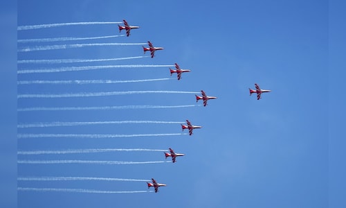 Watch | IAF's Surya Kiran team to UAE's Fursaan Al Emarat, military fleets in action at Dubai Air Show 2025