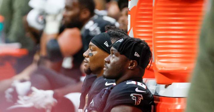 Falcons wrap: Here’s all the coverage from the Week 11 loss to the Panthers