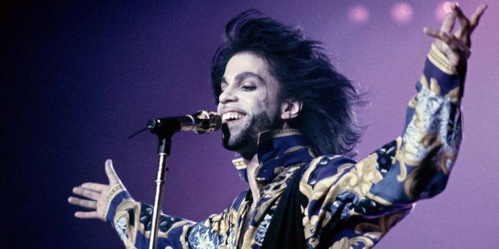 Las extravagancias de Prince en un hotel de Los Ángeles: “Cantaba hasta las 5 de la mañana y comía solo panqueques por días”