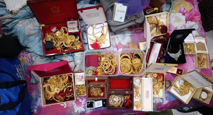 ED raids over 40 locations in Jharkhand and West Bengal against coal mafia