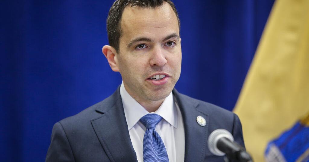 Van Drew calls for investigation after bomb threats to New Jersey polling places