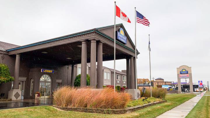 Developer’s plan is to bring Portillo’s, Raising Cane’s and El Car Wash to Roseville