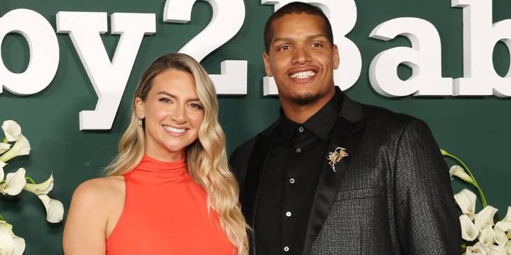 Allison Kuch Pregnant, Expecting Second Child With Husband Isaac Rochell! | Allison Kuch, Isaac Rochell, Pregnant Celebrities