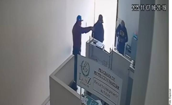 Asalta comando funeraria en Uruapan pese a presencia militar