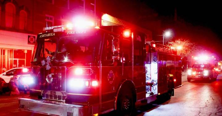 Holiday spirits lighten Ashtabula