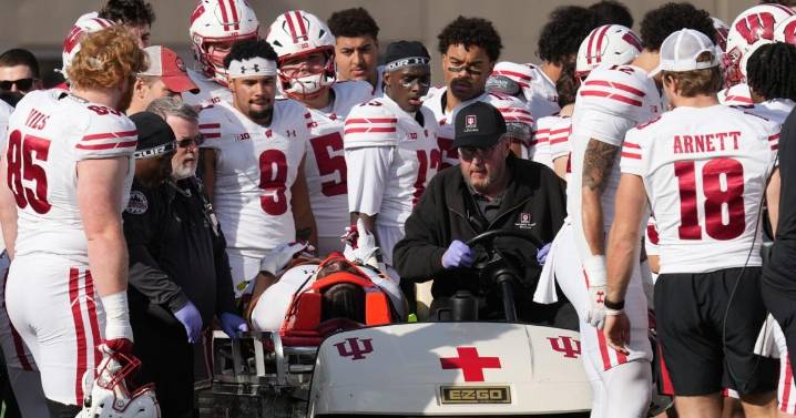 Wisconsin's Ituka has feeling in extremities after being carted off the field at Indiana