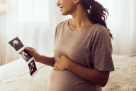 Woman Leaves Boyfriend After He Told Her Family They’re Expecting Before She Could