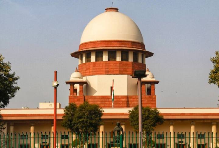 SC Seeks Centre’s Response On PIL Against Rising Airfares, Reduced Baggage Limit