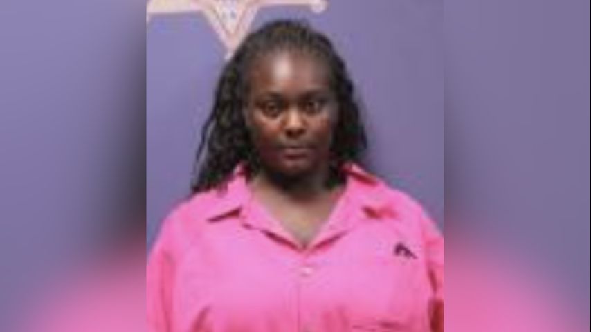 Elayn Hunt employee arrested for allegedly kissing inmate, having gun in car