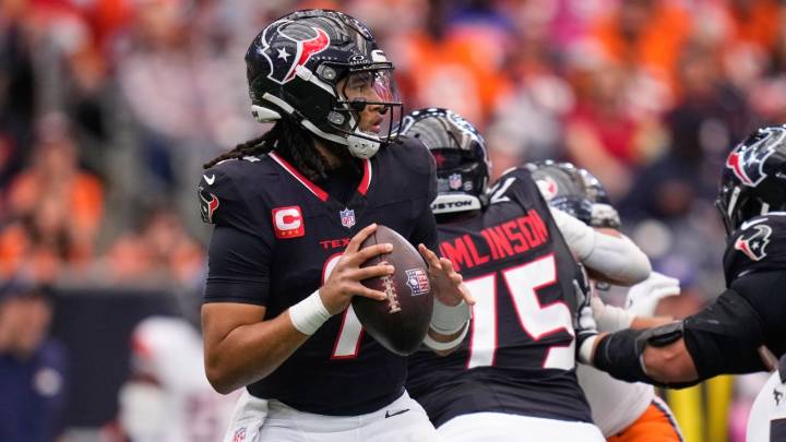 Texans QB C.J. Stroud evaluated for concussion vs. Broncos