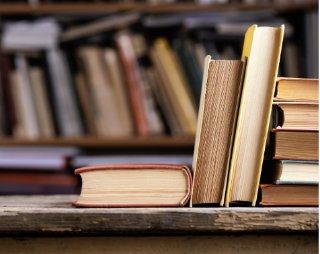 Los libros más leídos del 2025 que debes incluir en tu lista antes de fin de año