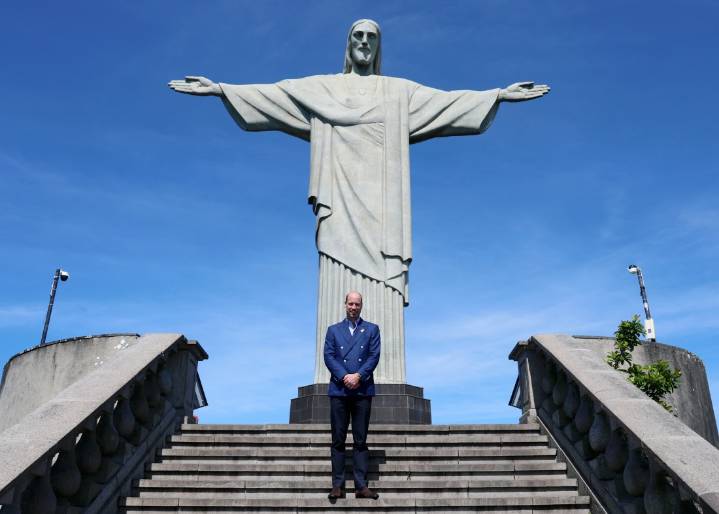 Cele|bitchy | Prince William visited the Christ the Redeemer statue & did his Earthshot ceremony