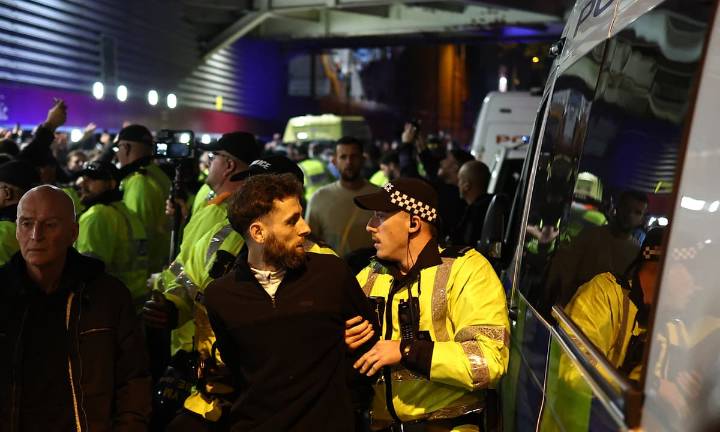 Police arrest six as protests take place ahead of Aston Villa vs Maccabi Tel Aviv