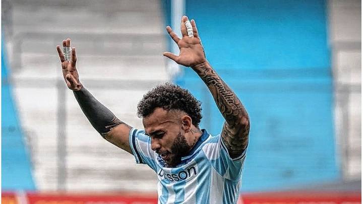 Por un golazo de Duván Vergara, Racing le ganó a Defensa