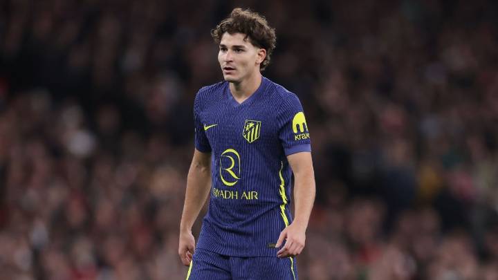 Transfer rumors, news: Barcelona eye Kane, Álvarez as Lewa replacement