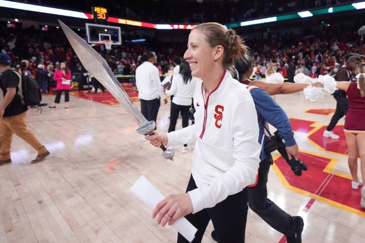 USC women’s basketball season preview: Trojans reload minus JuJu Watkins