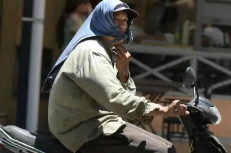 Alerta de calor intenso: Santiago se prepara para una máxima de 40°C este jueves