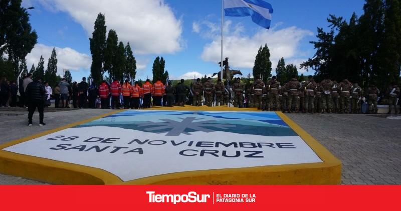 TS en la Cuenca Vecinos y funcionarios celebraron el 66° Aniversario de 28 de Noviembre