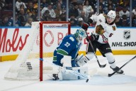 Deadspin | Tyler Bertuzzi's 3rd-period hat trick sends Blackhawks past Canucks