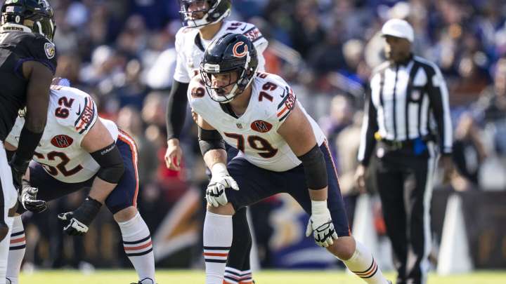 Theo Benedet questionable for Bears, D'Andre Swift has no injury designation