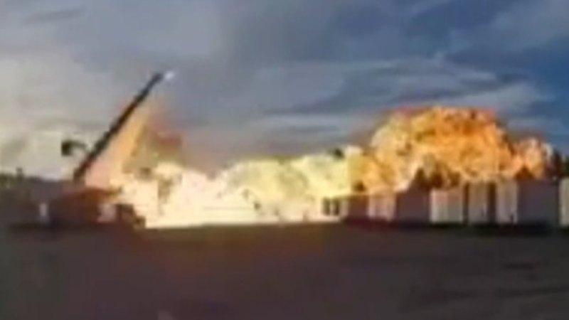 US authorities warn death toll in UPS plane crash will rise