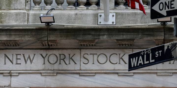 El riesgo país perforó los 650 puntos tras la suba de los bonos argentinos en Wall Street