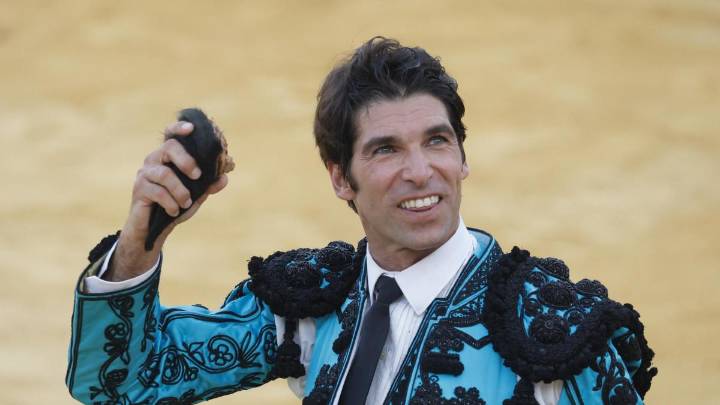 El torero Cayetano Rivera estrella su furgoneta contra una palmera y da positivo en alcoholemia