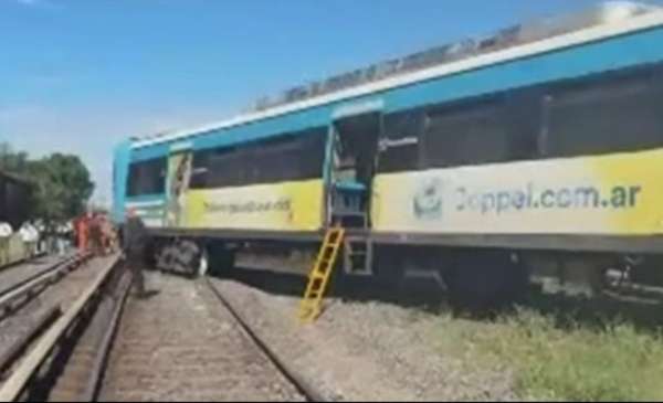 Descarriló una formación del Tren Sarmiento a la altura de Liniers: dos heridos