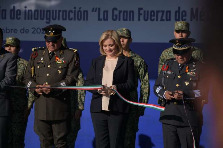 Encabeza Maru Campos inauguración de exposición militar “La Gran Fuerza de México”