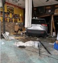 6 injured after car crashes into Bloomfield Twp. restaurant