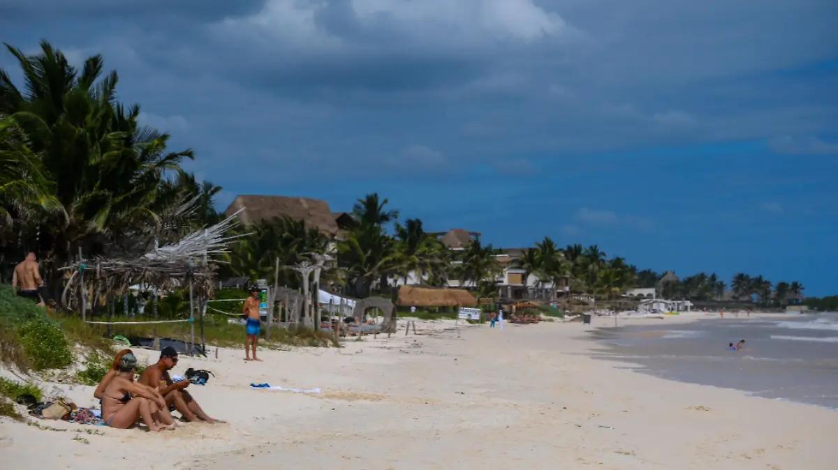 Gobierno federal habilita accesos públicos a playas en Tulum