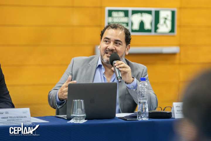 Ceplan impulsa foro para fortalecer la seguridad y la democracia en el Perú