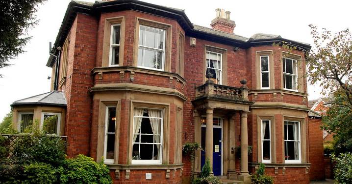 £2 discount store will raise money for Nottinghamshire hospice