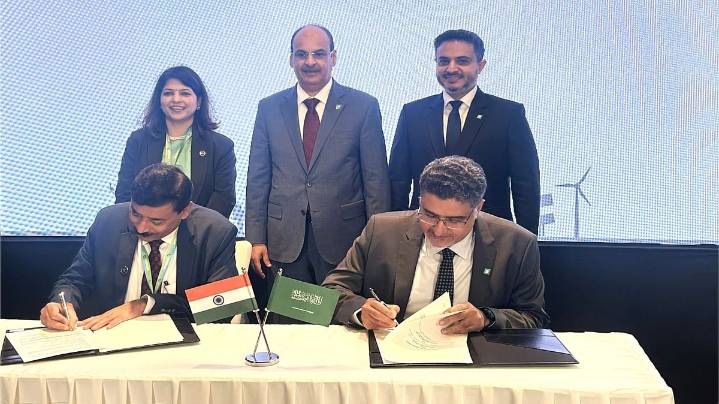 EIL signs MoU with AAI
